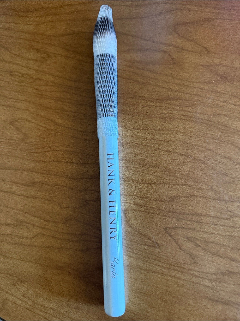 Hank & Henry The Karla Brush